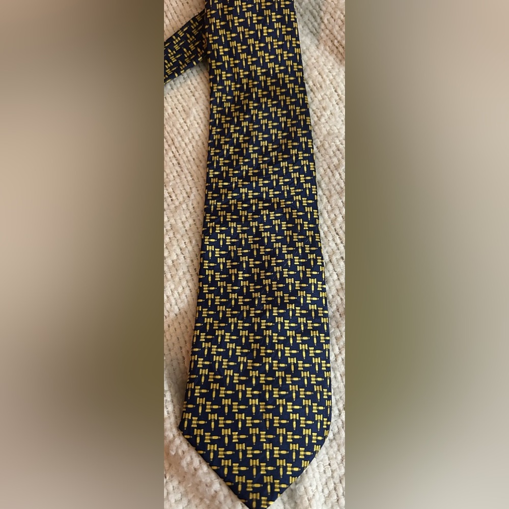 Men’s occupation tie. Gavel. Museum Artifacts 
For the judge in your life.